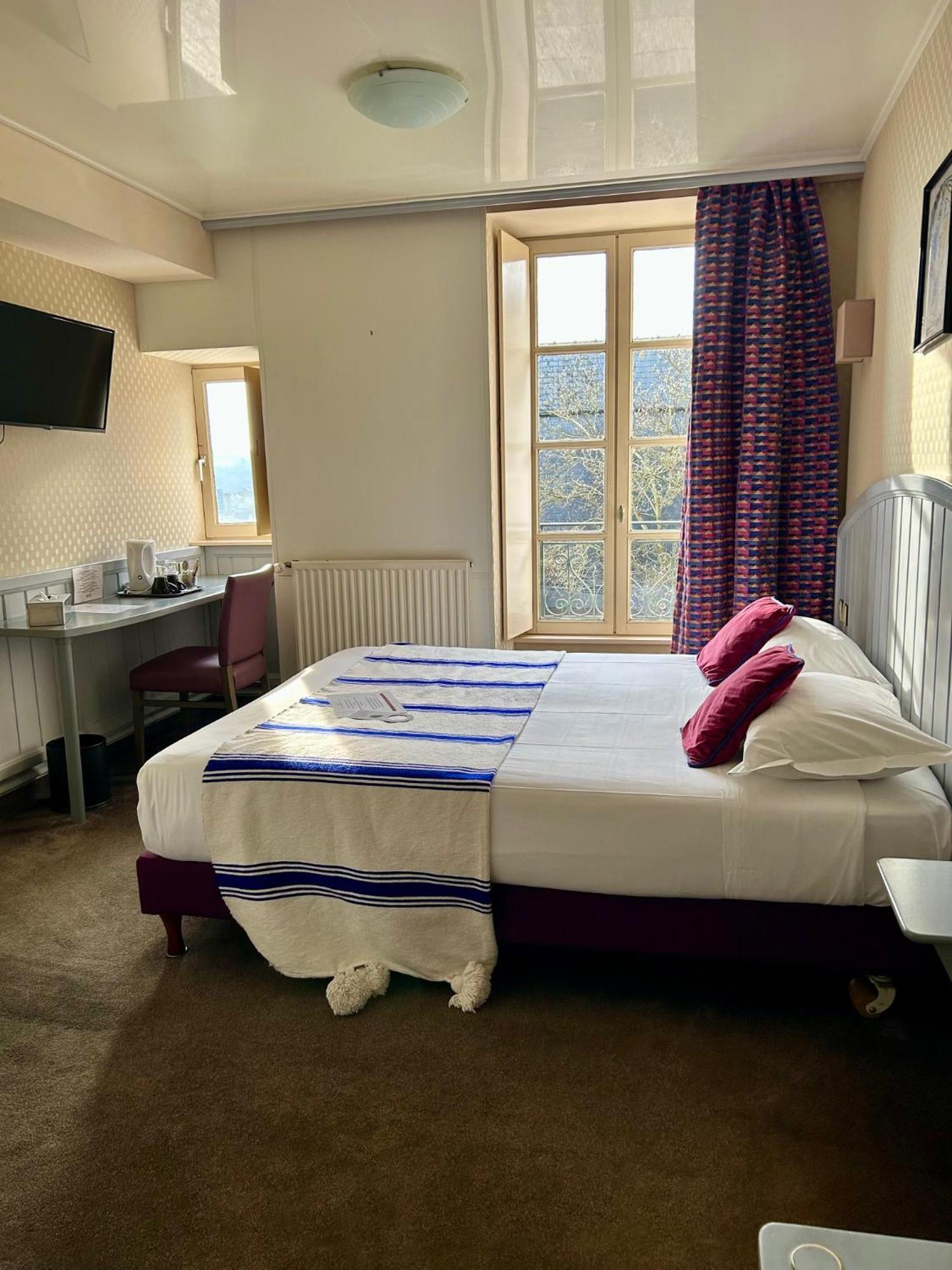 Cit'Hotel Le Challonge Динан Экстерьер фото