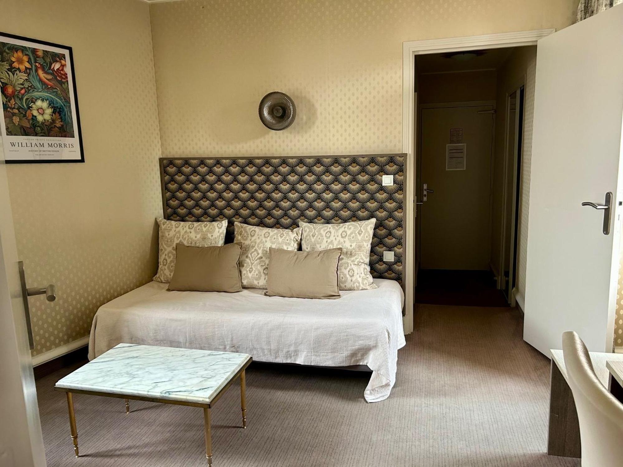 Cit'Hotel Le Challonge Динан Экстерьер фото